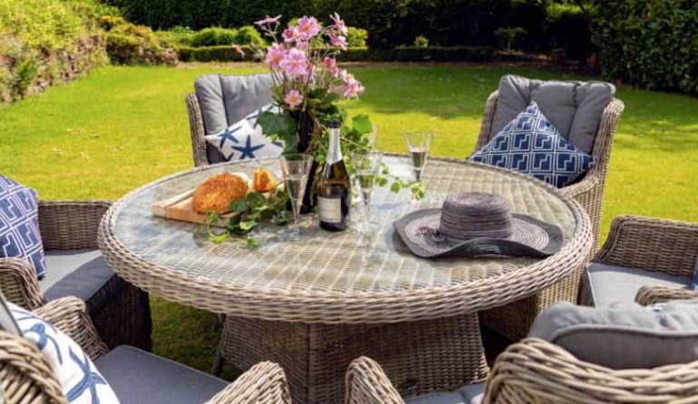 How to Choose the Best Outdoor Furniture for You!