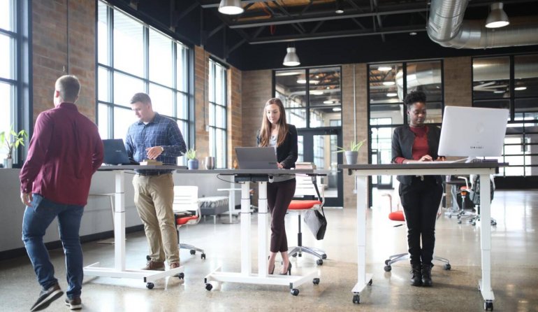 Working While Standing: How to Introduce Standing Desks in the Workplace